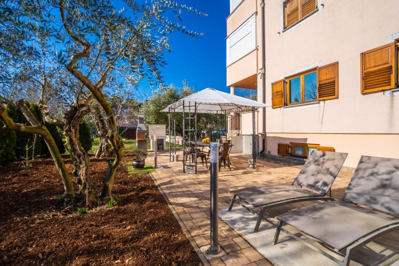 Moreri Garden Novigrad Istria Exteriör bild