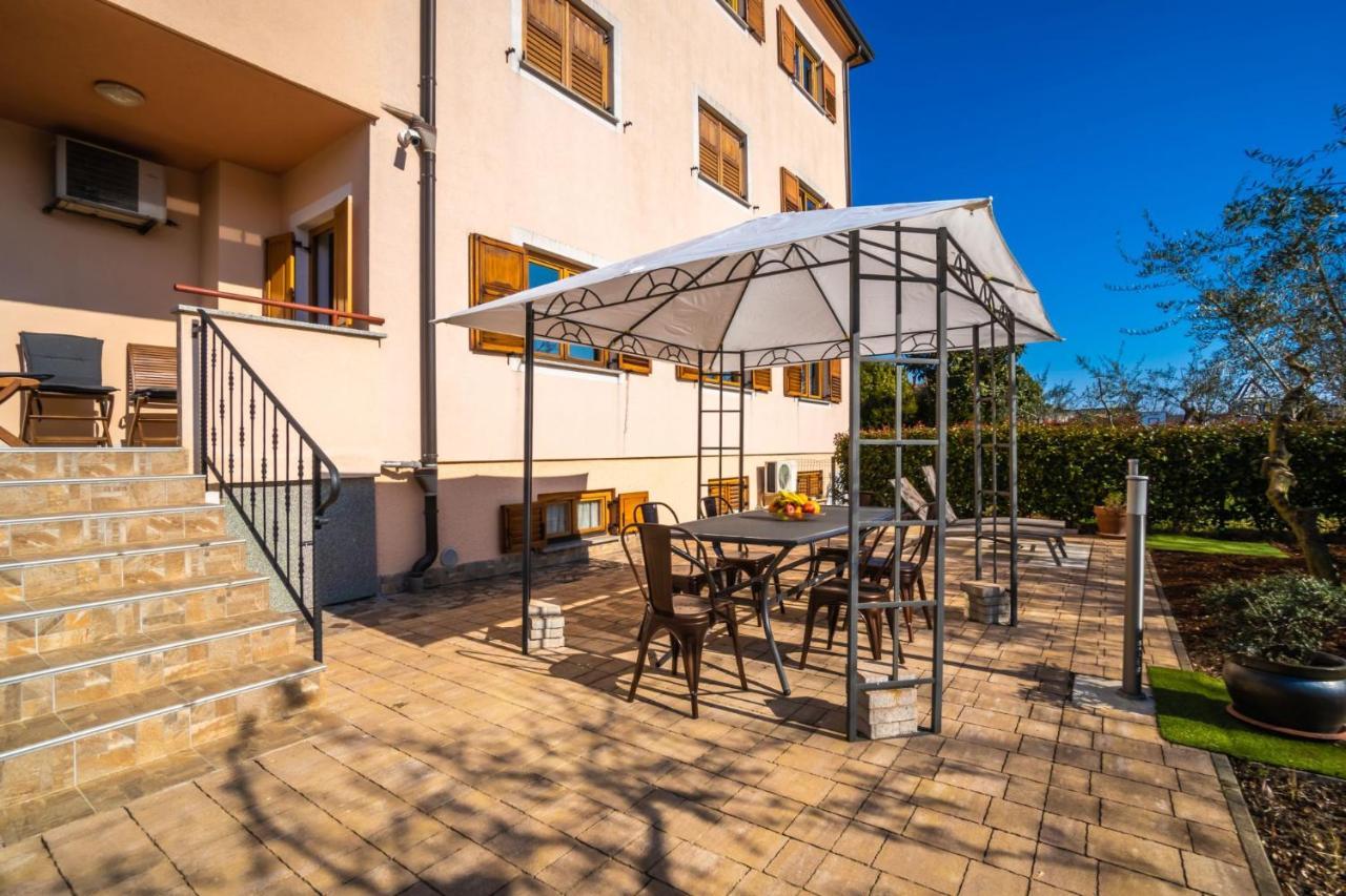 Moreri Garden Novigrad Istria Exteriör bild